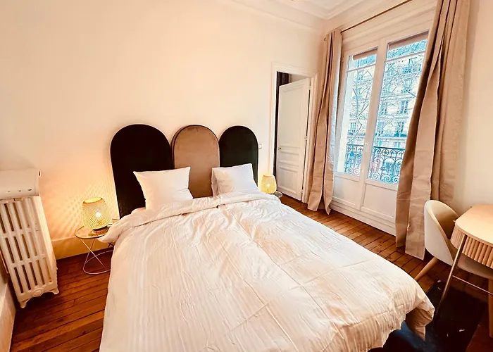 Charming 4-room Flat Near Eiffel Tower-8people-2 Bedrooms Apartmán