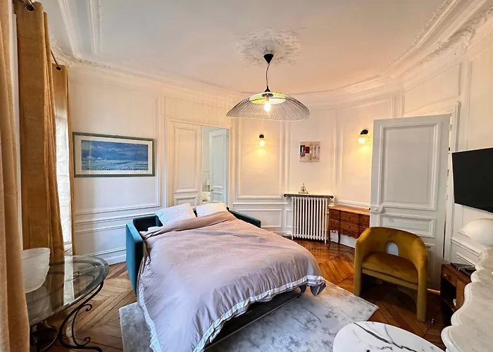 Charming 4-room Flat Near Eiffel Tower-8people-2 Bedrooms Paříž