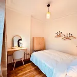아파트 Charming 4-room Flat Near Eiffel Tower-8people-2 Bedrooms 파리