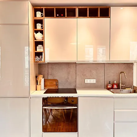 Charming 4-room Flat Near Eiffel Tower-8people-2 Bedrooms