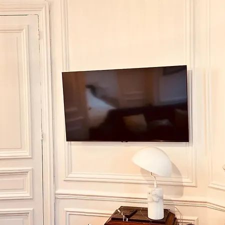 Διαμέρισμα Charming 4-room Flat Near Eiffel Tower-8people-2 Bedrooms
