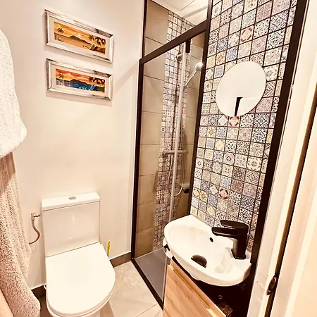 Charming 4-room Flat Near Eiffel Tower-8people-2 Bedrooms Párizs