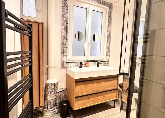 Διαμέρισμα Charming 4-room Flat Near Eiffel Tower-8people-2 Bedrooms *