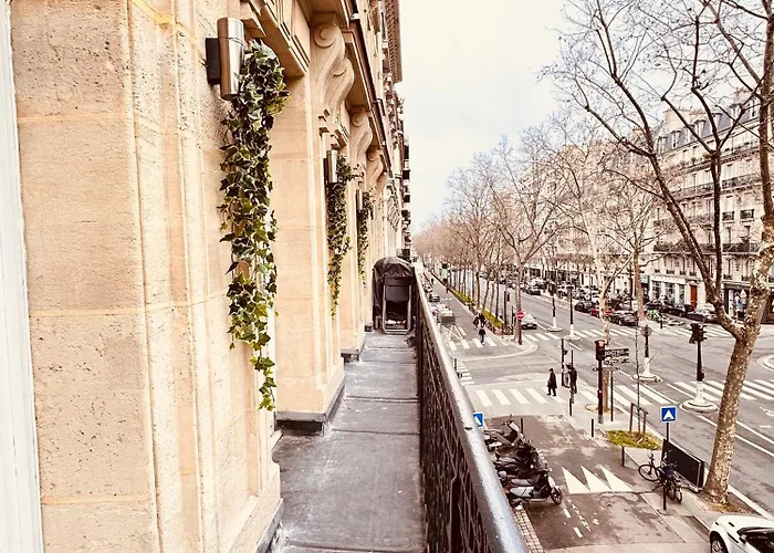 Charming 4-room Flat Near Eiffel Tower-8people-2 Bedrooms * Παρίσι