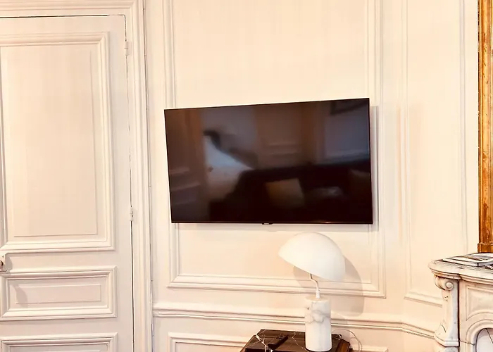 Διαμέρισμα Charming 4-room Flat Near Eiffel Tower-8people-2 Bedrooms